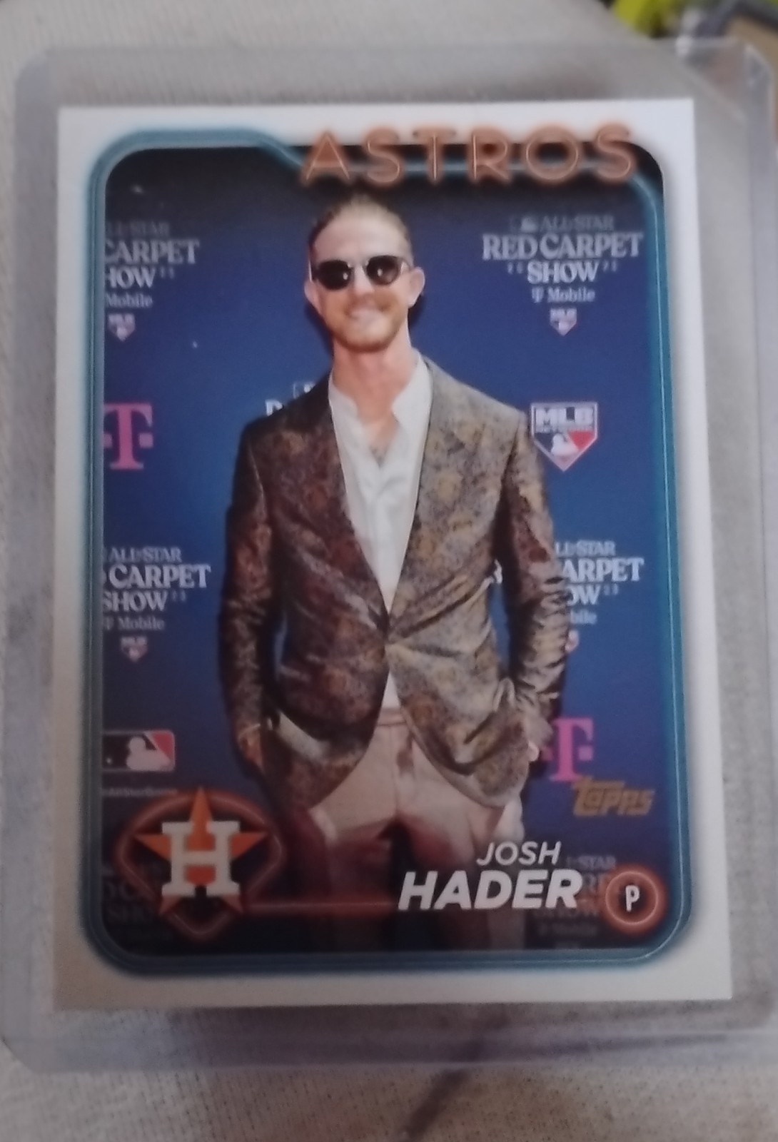 2024 Topps Series 2 - Josh Hader #433 Golden Mirror Image Variation