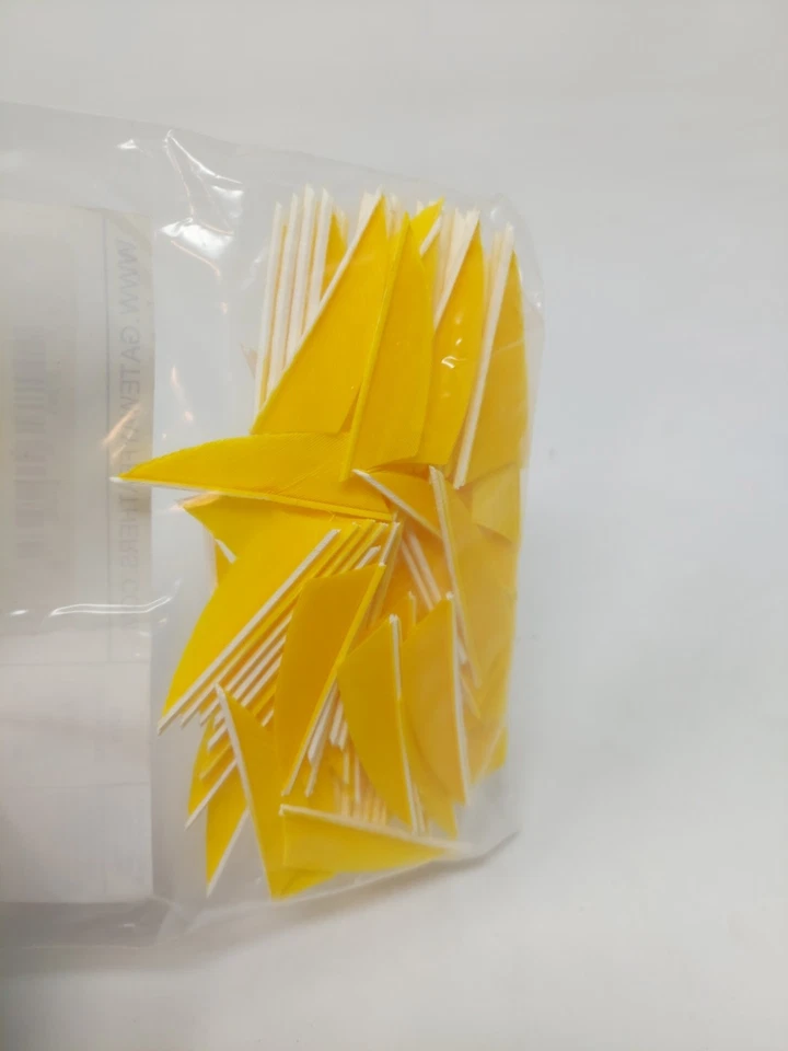 100 Pack Gateway Feathers 2" Right Wing: Rayzr Sun Yellow 200RRSSY-100 - Image 4 of 4