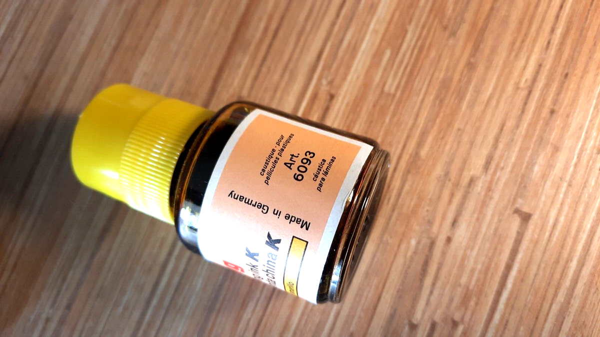 LOUNDMOITH   LM-CB0019   933：Yellow 2024 PANINI MOSAIC YELLOW REACTIVE PRIZM PAT FREIERMUTH