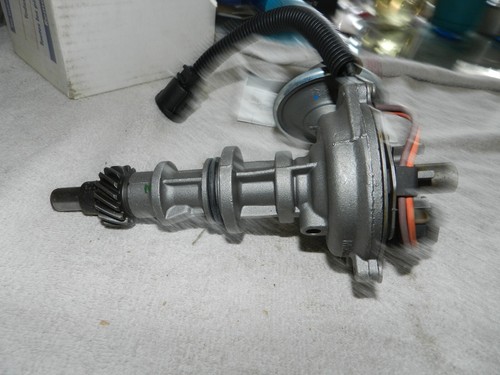 Distributor By Cardone / OEM 30-2669 Remanufactured Ford OEM Unit - Picture 8 of 15