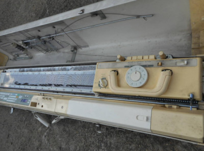 Brother KH-940 Topical 3 electronic knitting machine 4.5mm with Box from japan