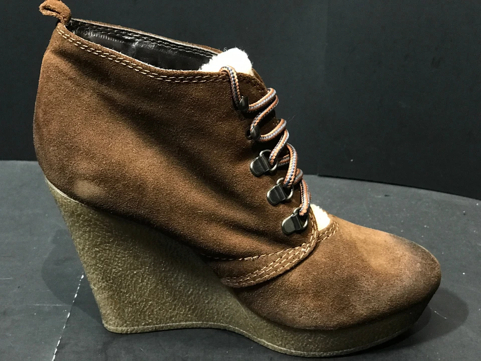 DIESEL 女式深棕色 Distress 麂皮绒楔形短靴不匹配尺寸 EU L 38/R 37 — 第 3/4 张图片