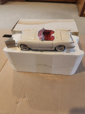 Franklin Mint 1953 Chevrolet Corvette Convertible White 1:24 Scale Diecast Car