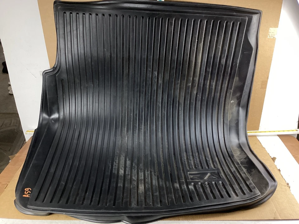 Alfombrilla de carga para todo tipo de clima Audi A7 Quattro 2012-2018 4K8061180 OEM Foto 3 de 4