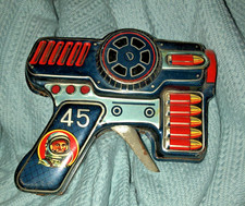 Vintage Ko Japan Tin Toy Gun Space Astronaut 45 Really Nice! Makes Sounds 1960s