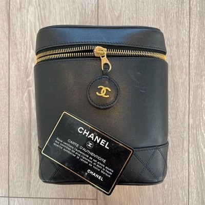 Authentic vintage chanel vanity bag black with G card. Shipped from Japan