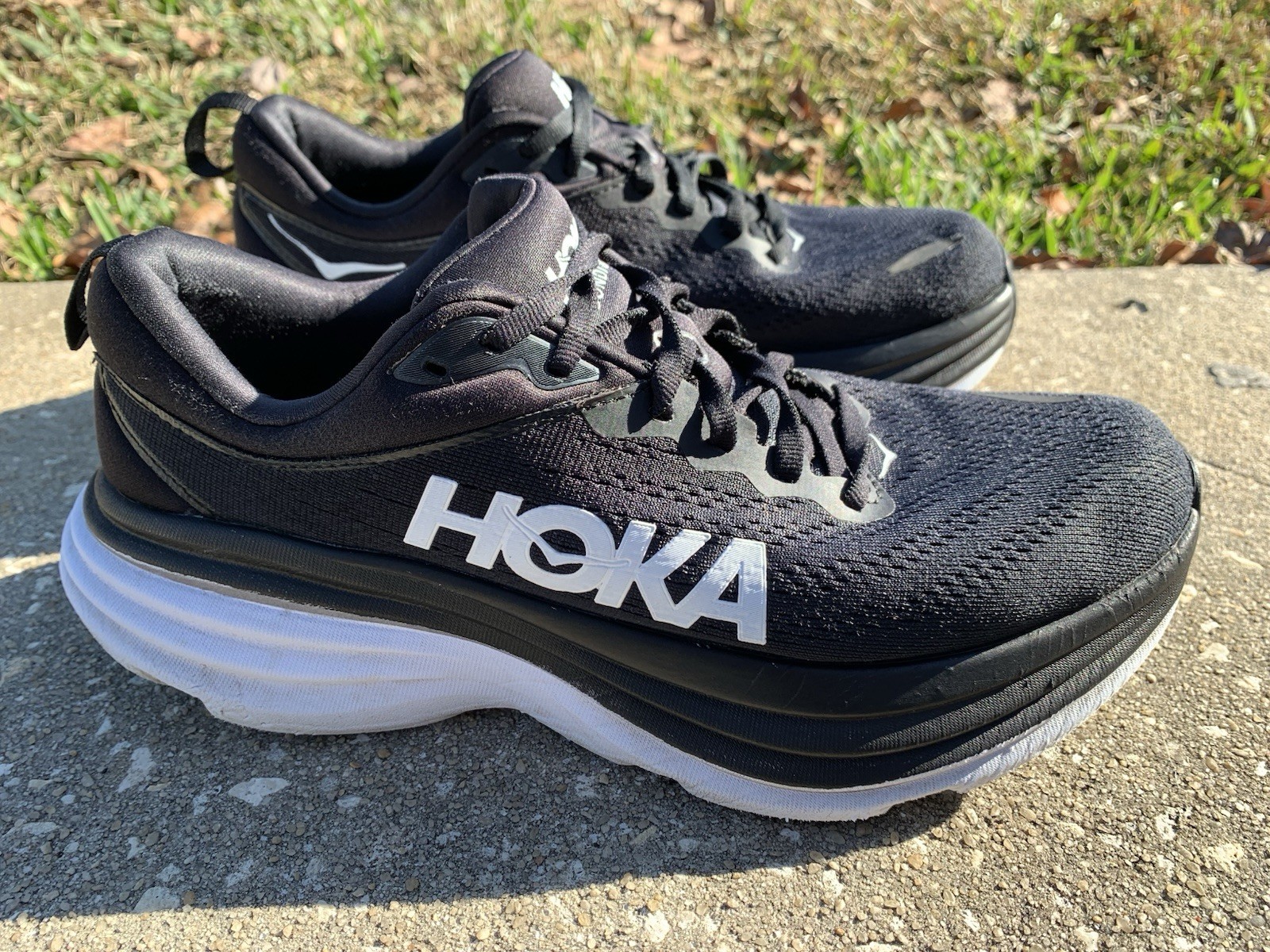 Size 8.5 B Hoka One One Bondi 8 Shoes Women's Black White Road Running Sneakers thumbnail 2