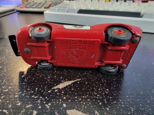 Vintage CORGI TOYS Ferrari 206 DINO SPORT Red Diecast Car - Picture 3 of 3
