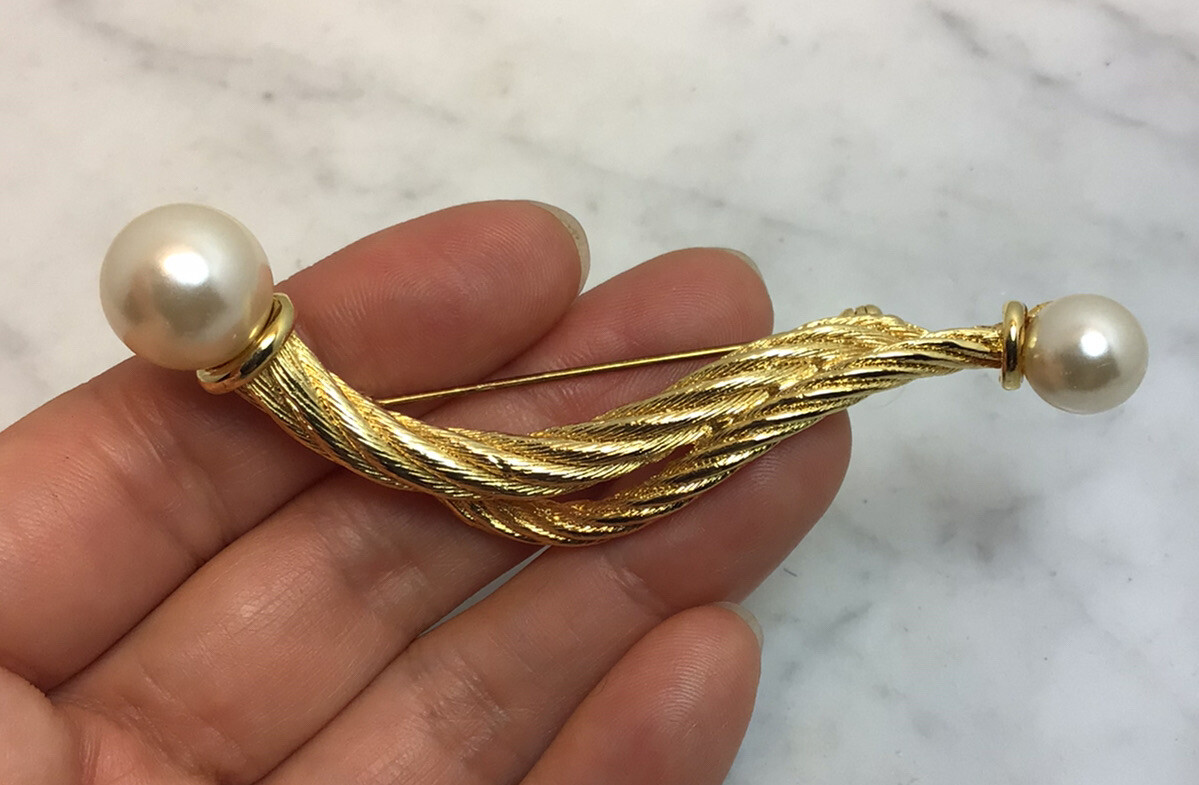 Vintage Unsigned CHRISTIAN DIOR Gold Tone Faux Pearl Twist Rope