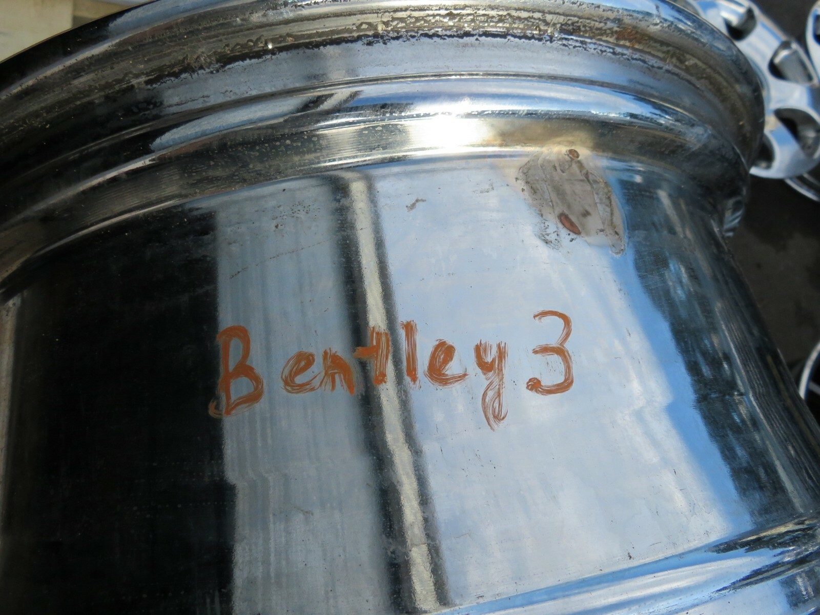 1998 - 2004 BENTLEY ARNAGE WHEEL RIM 6 SPOKE 8JX18 CHROME OEM
