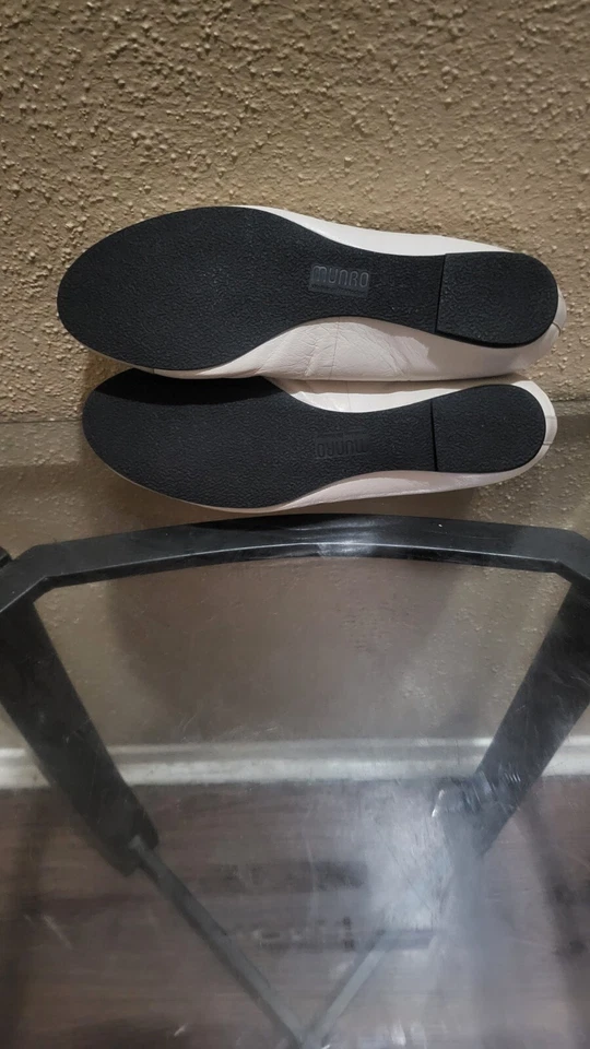 Munro 女式米色皮革平底鞋,尺寸 10.5M,Cond.is V.Gd — 第 2/4 张图片