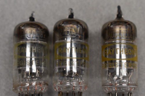 12AU7 Raytheon Audio Receiver Preamp Vacuum Tubes Tested Lot of Three - Picture 2 of 6