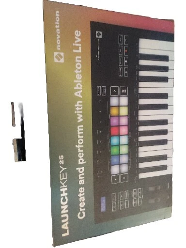 Novation Launchkey 25 Mk3 25-key Keyboard Controller - Image 4 of 4