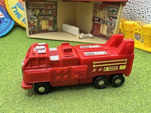 1983 Bandai Go Bots Pumper MR-10 Gobots Tonka Action Figure Fire Transformer