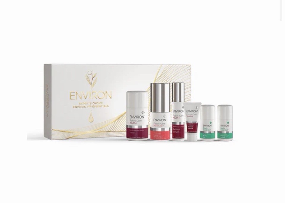 ENVIRON EXPERTS CHOICE VIP ESSENTIALS HOLIDAY SET NIB $86 11/2026