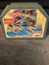 Matchbox Vintage 1976 Combat Zone Playcase No Handle Case Only Good Cond
