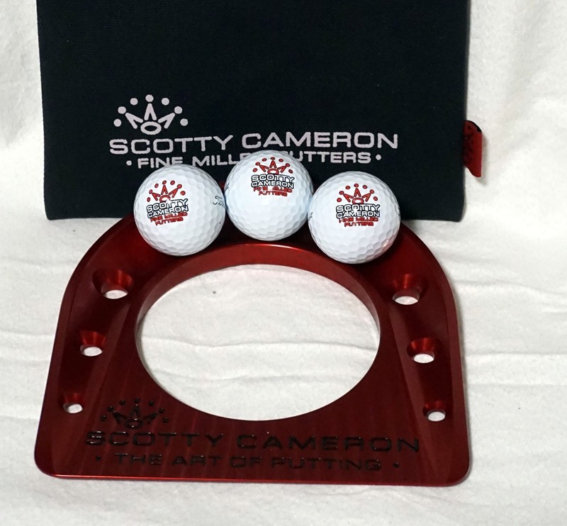 SCOTTY CAMERON Red Milled Aluminum Portable Putting Cup Golf Balls Pouch NEW