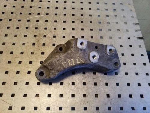 AUDI A3 Cabrio 8P7 Getriebehalter 1K0199117 2.00 Diesel 103kw 2004 26133497