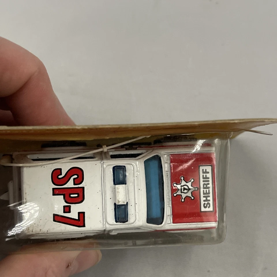 Matchbox 1983 CHEVY BLAZER 4x4 Sheriff (White Red, 1986) MB50 1:64 - Read Desc - Image 3 of 4