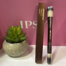 HOURGLASS AMBIENT LIGHTING EDIT BRUSH  NEW-IN-BOX 