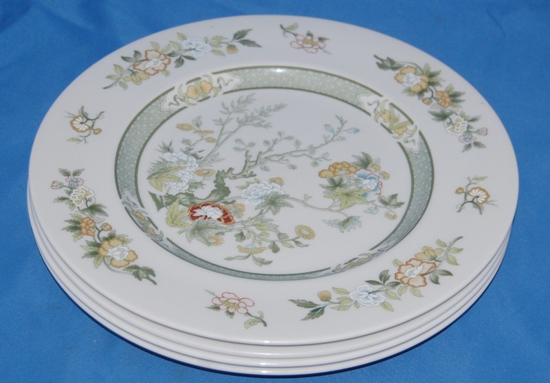 Set of 4 Royal Doulton "Tonkin" dinner plates