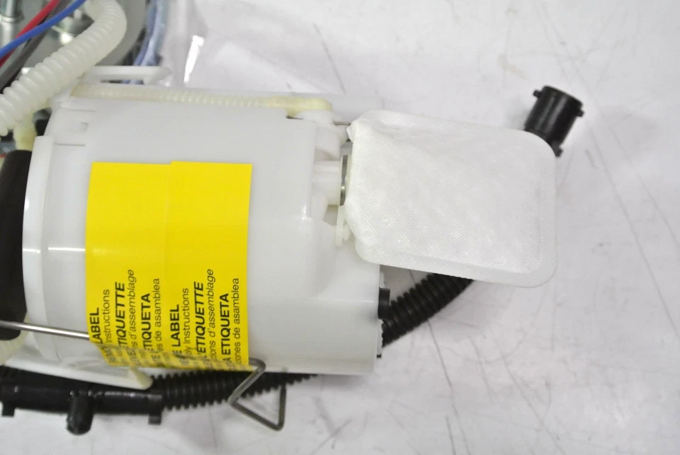 Spectra Premium Fuel Pump and Sender SP2041M For Lincoln Continental 1997-1997 Foto 3 de 4