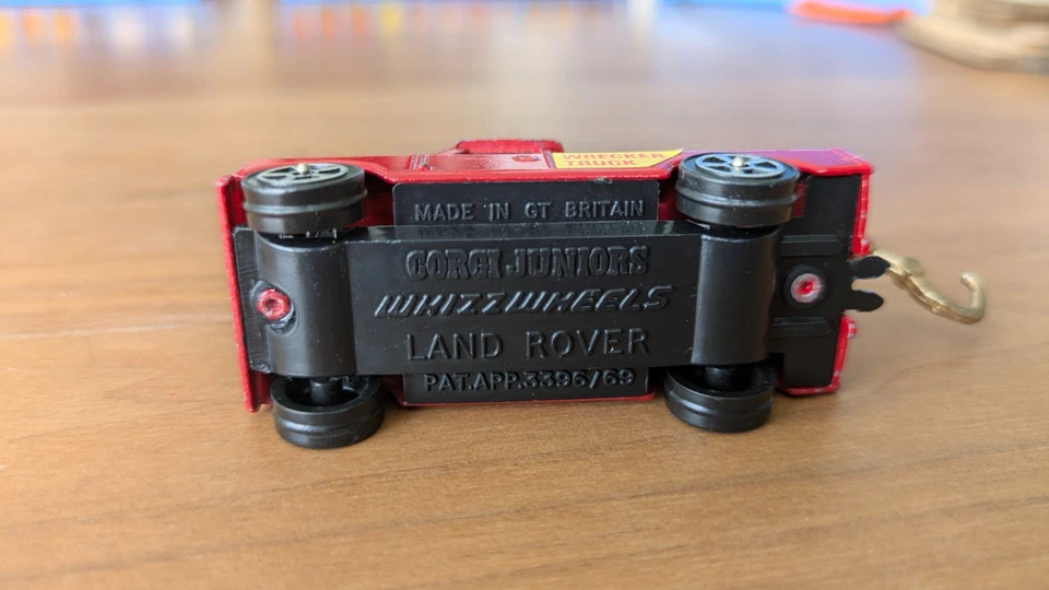 CORGI JUNIORS Land Rover Wrecker Tow Truck Red Diecast USED Good Condition - Image 3 of 4