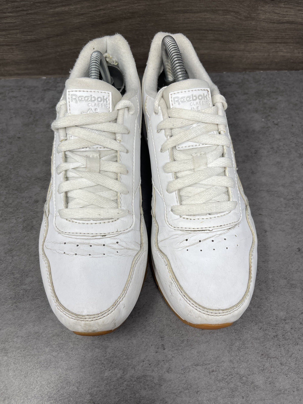 Reebok Classic Sneakers Womens Size 7.5 White Leather Shoes CM9940 thumbnail 3