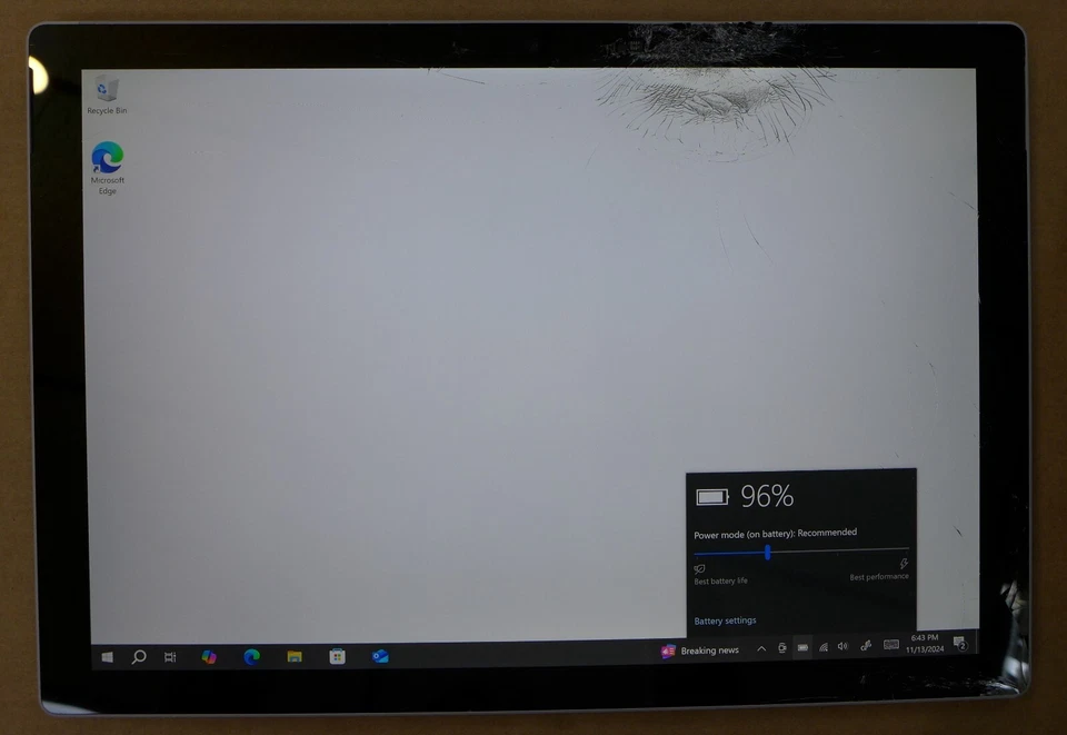 Microsoft Surface Pro 6, 12.3", Platinum, (i7-8650U, 16GB, 512GB)- Broken Screen - Image 4 of 4