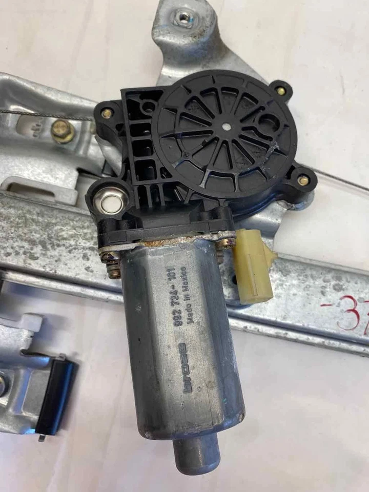 Dodge Magnum 2005-2008 puerta trasera eléctrica ventana regulador lado derecho pasajero Foto 4 de 4