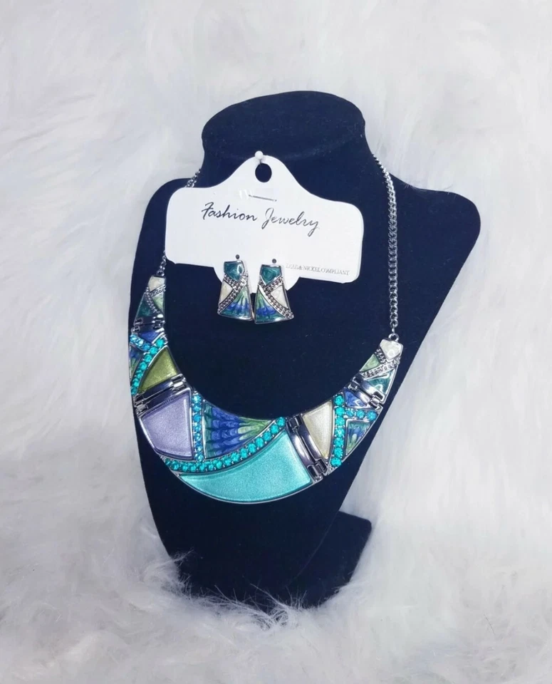 Multicolor Choker Necklace and Earrings Set. - Image 2 of 3