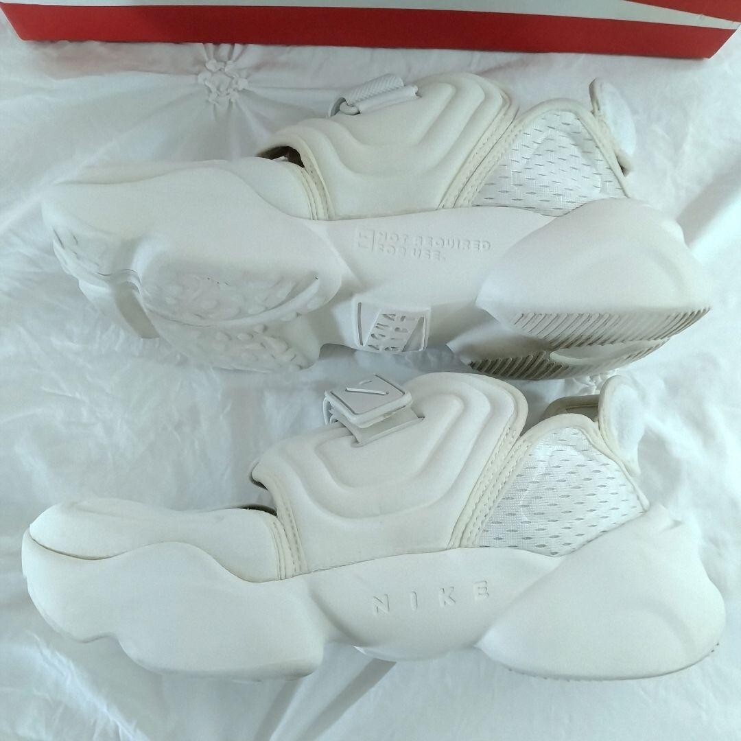 ドキンちゃん　未使用★NIKE RIFT 24cm WHITE 新品未使用 ナイキ エアリフト ホワイト 24cm NIKE スニーカー