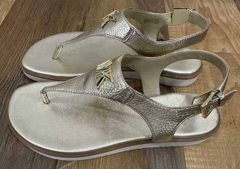 Michael Michael Kors Jilly flat sandals in pale gold metallic finish Size 8 M