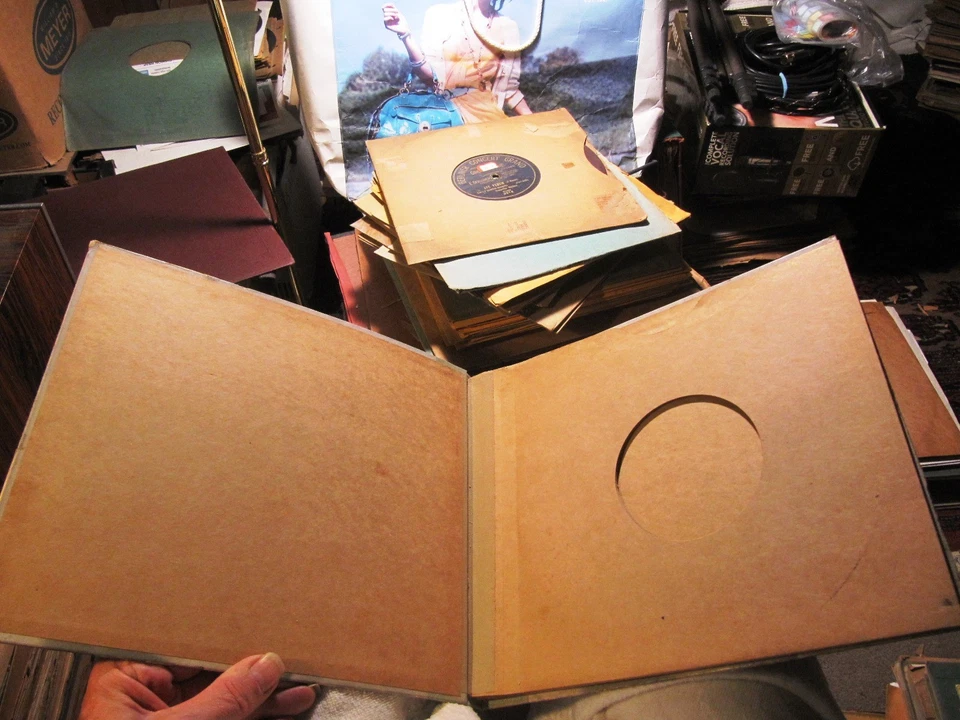 1941 DEANNA DURBIN Spring Parade MOVIE SOUVENIR Empty ALBUM No. 4 Decca A-209 - Image 2 of 3