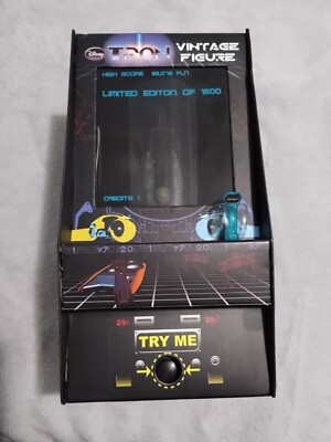@ TRON Vintage Figure 2010 Comic-Con Exclusive Spin master MIB
