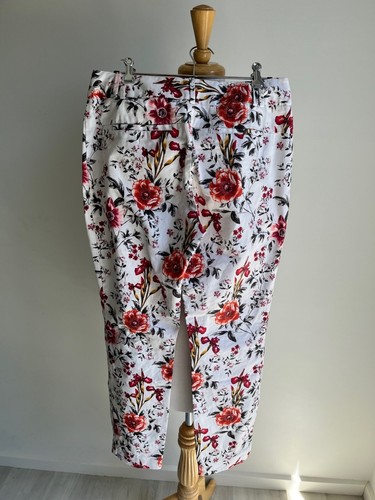 Cue Ladies White & Red Tailored Slim Leg Floral Dress Pants Size 10 - Picture 8 of 12