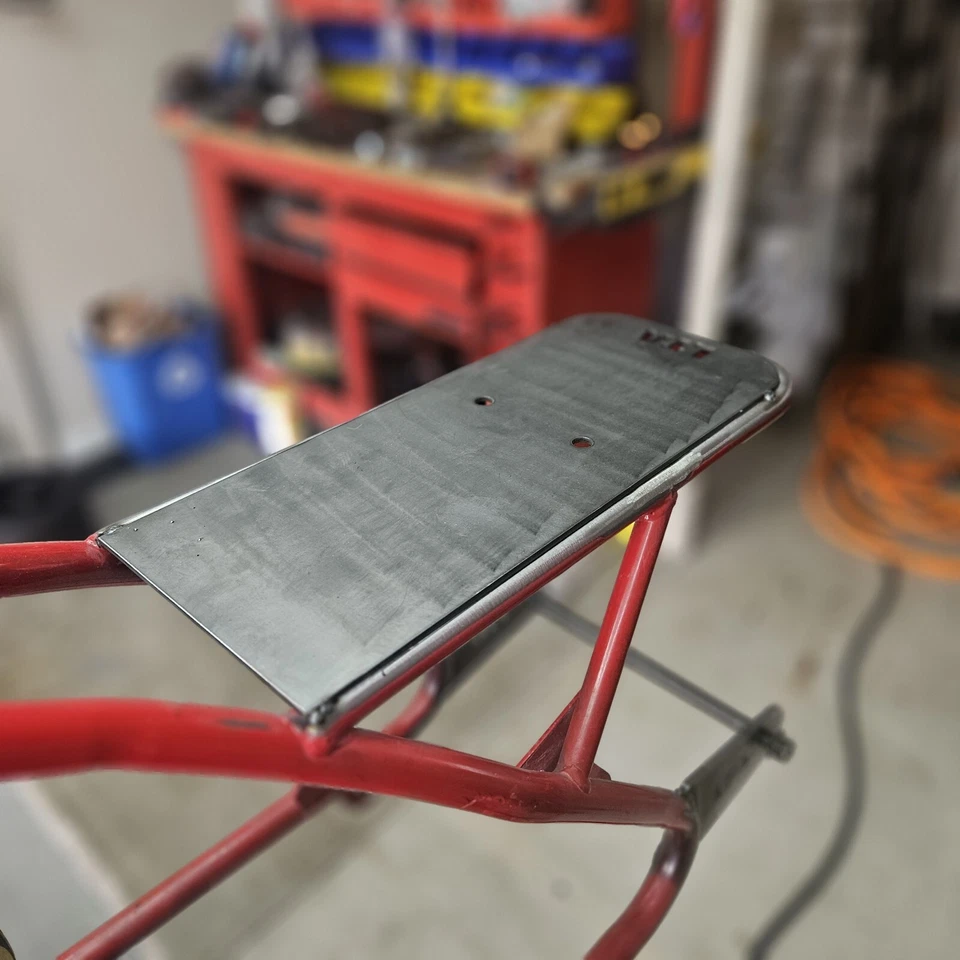 Placa de asiento protectora Mega Moto / Moto VOX Foto 4 de 4