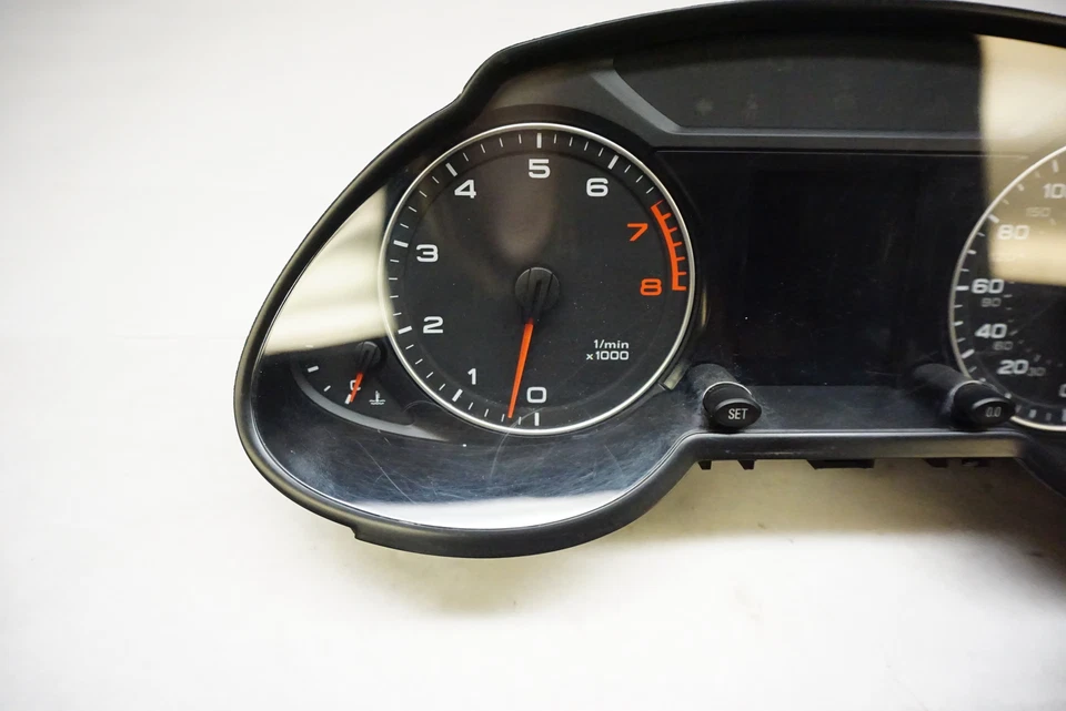 Cuadro de instrumentos velocímetro AUDI Q5 2011 8R0920950K Foto 3 de 4