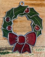 Stained Glass Sun Catcher Christmas Wreath w/ Holly Leaves  Berries Ornament 4"
