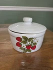 McCoy Pottery Country Strawberries Margerine Butter Tub Dish Crock