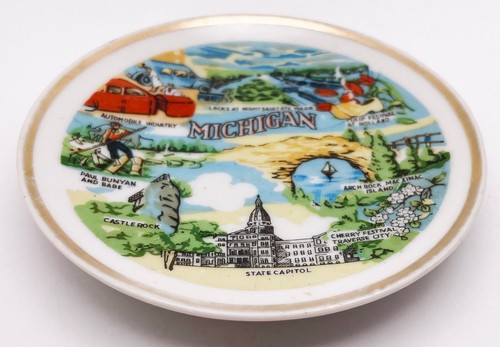 VTG Michigan Decorative Souvenir Wall Hanging Mini Plate 4" White Gold Trim - Picture 2 of 4