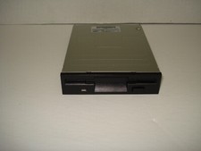 VINTAGE INTERNAL SAMSUNG 3.5 FLOPPY DRIVE MODEL SFD-321B/LBL1