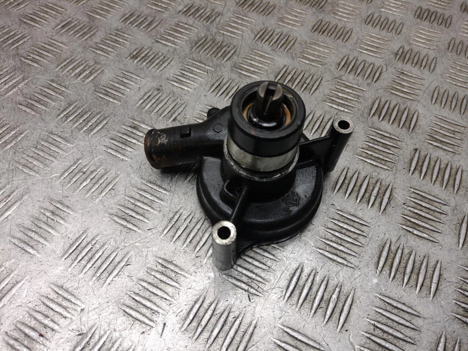 2012 TRIUMPH SPRINT ST 1050 Water Pump - Image 2 of 4