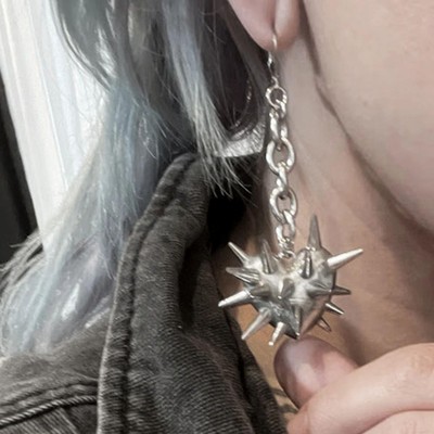 Vintage Gothic Hollow Heart Thorns Spike Chain Silver Earrings for Women