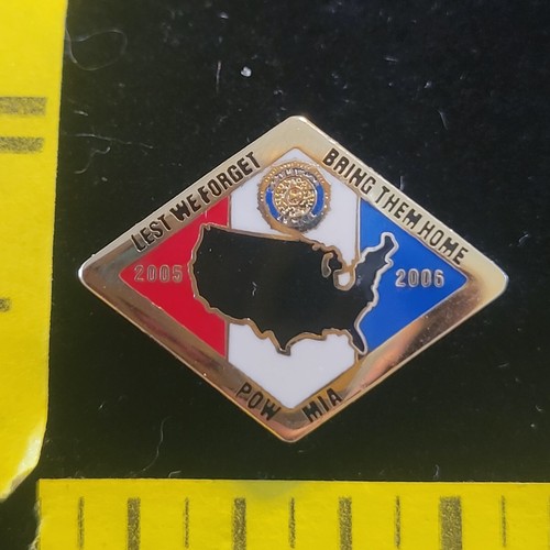 2005 2006 Lest We Forget Bring Them Home POW MIA Badge Lapel Hat Vest Pin - Picture 3 of 6