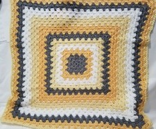 New 2 pc Baby Bassinet Cradle Receiving Blanket Hat set Handmade Crocheted