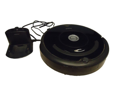 IROBOT ROOMBA ROBOT VACUUM MODEL 675 WITH CHARGER ( works great very clean )#