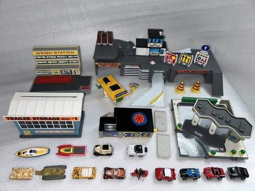 Micro machines travel city parts vehicles car motorcycle rider galoob hasbro 90s