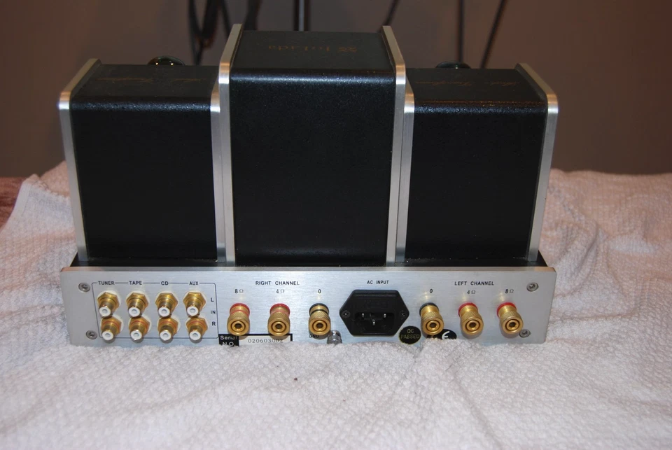 Усилитель интегрированный JOLIDA JD202. Состояние товара Prisitne. - Изображение 3 из 3