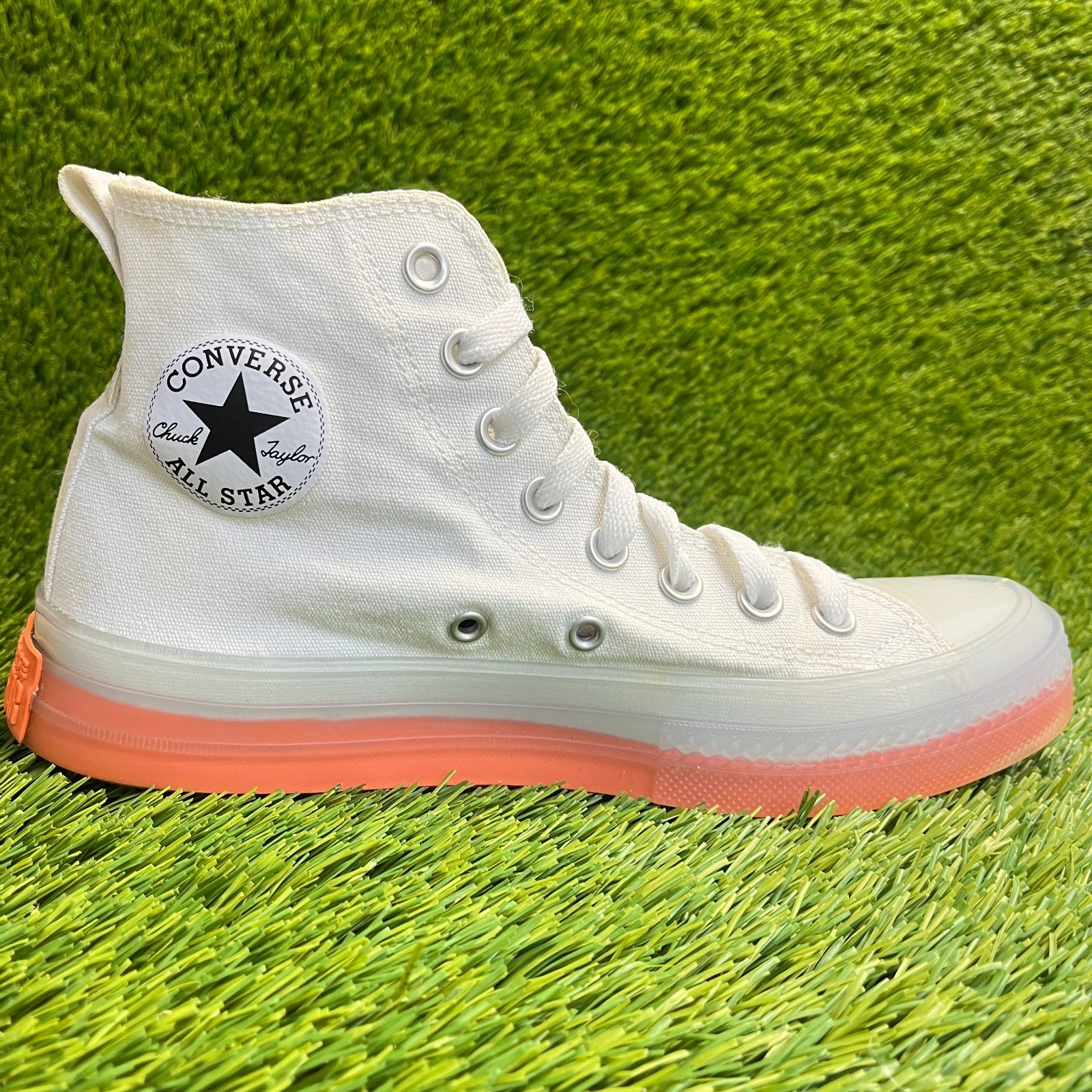 Converse Chuck Taylor All Star CX Womens Size 8.5 White Athletic Shoes Sneakers thumbnail 4